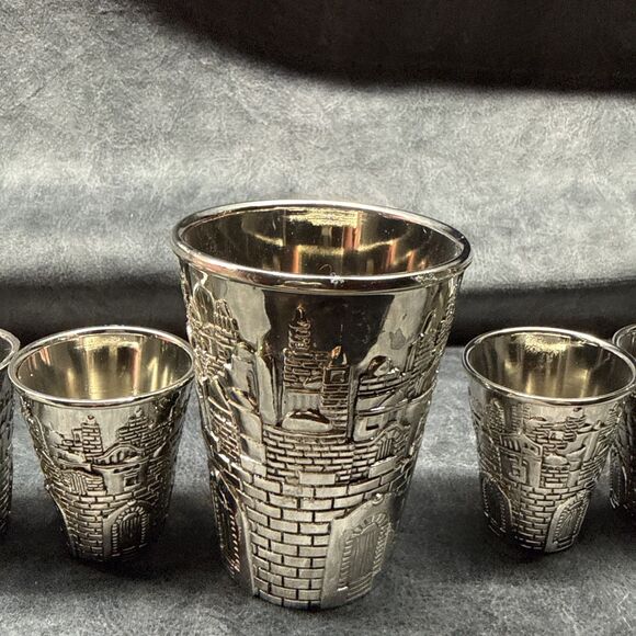 Karshi Jerusalem Motif Kiddush Fountain Cup & 6 Small Cups - Picture 3 of 8